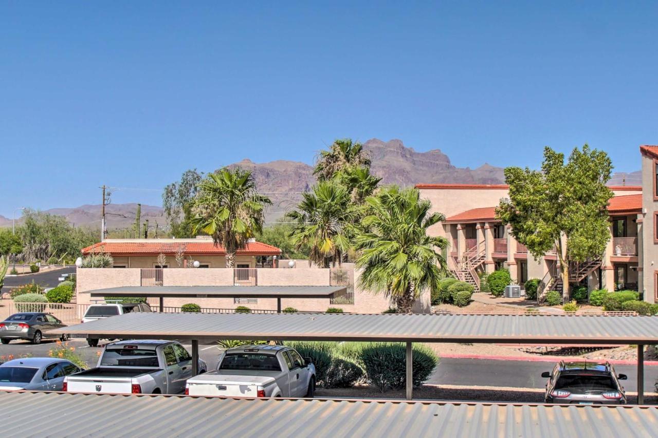 Apache Junction Condo With Mountain Views And Pool Luaran gambar